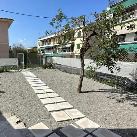 Mon Repo Tiny Apartament Anemomylos