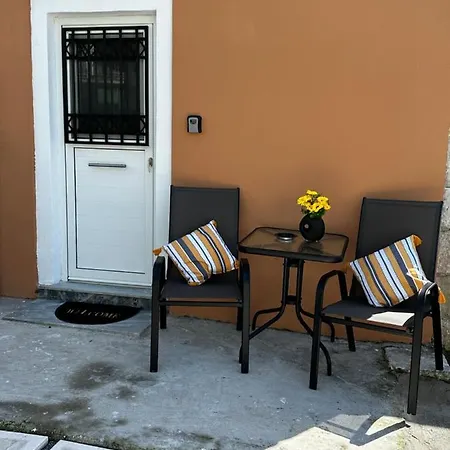 Mon Repo Tiny Apartament *