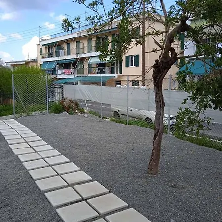 Mon Repo Tiny Anemomylos