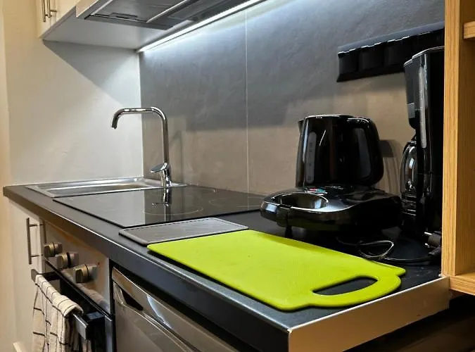 Mon Repo Tiny Anemomylos